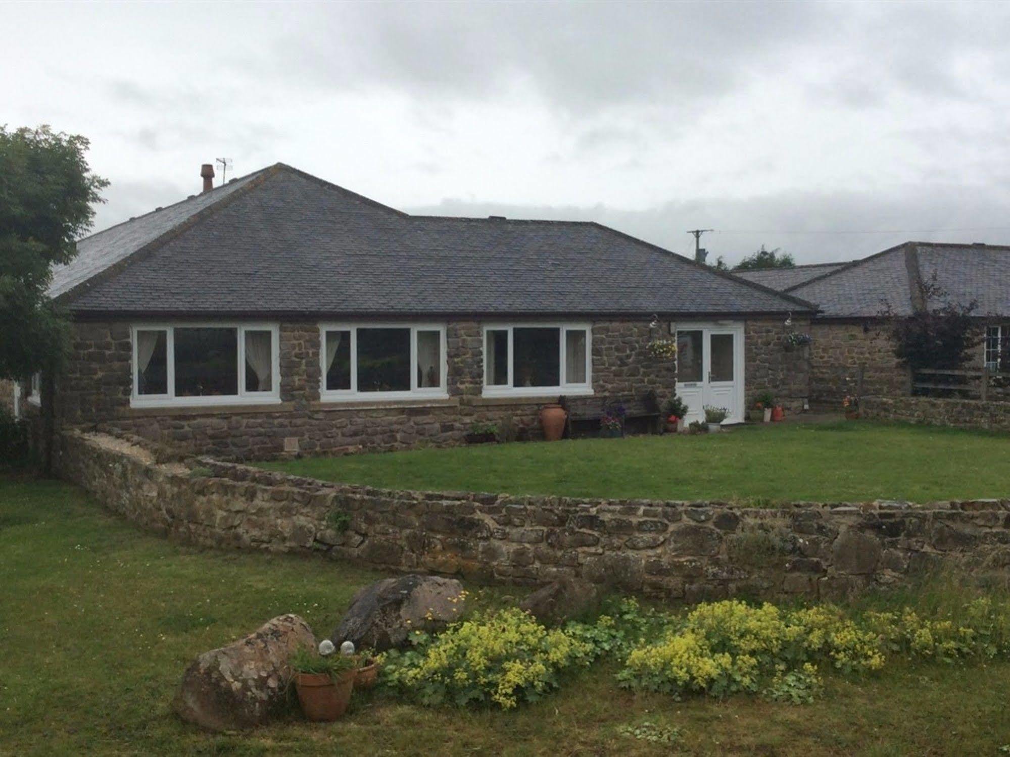 Hadrian Lodge Hexham Exterior photo
